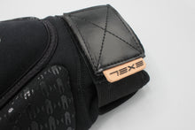 Load image into Gallery viewer, G MAX KNEE GUARDS
